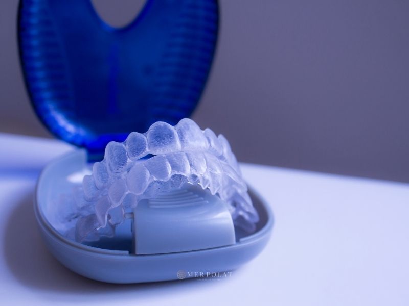 Şeffaf Plak Tedavisi & Invisalign Diş Tedavisi İstanbul Türkiye Şeffaf Plak Tedavisi & Invisalign Diş Tedavisi İstanbul Türkiye