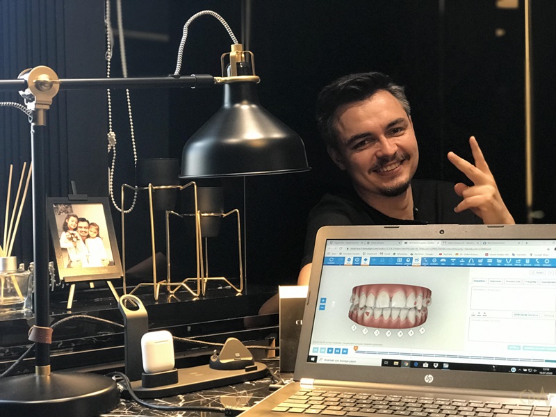 İstanbul’da En İyi Ortodonti Doktoru - Türkiye'nin En İyi Ortodontisti Ömer Polat